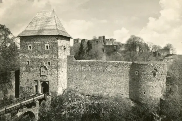 Helfštýn, VF, nakladatelství Orbis, prošlá 1964