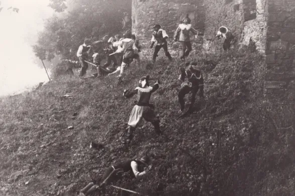 Helfštýn, historický šerm, 1982 (z archívu Petra Milaty)