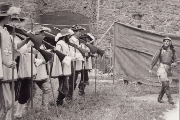 Helfštýn, historický šerm, 1985 (z archívu Petra Milaty)