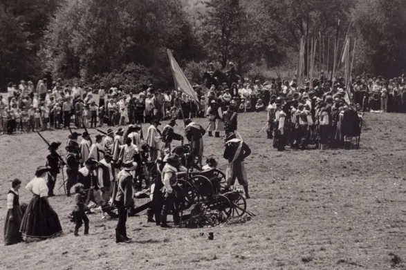 Helfštýn, historický šerm, 1985 (z archívu Petra Milaty)