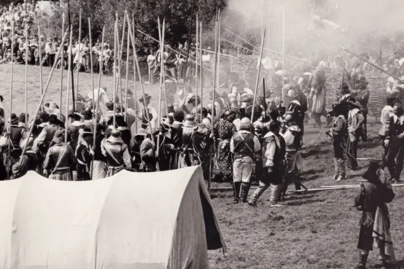 Helfštýn, historický šerm, 1985 (z archívu Petra Milaty)