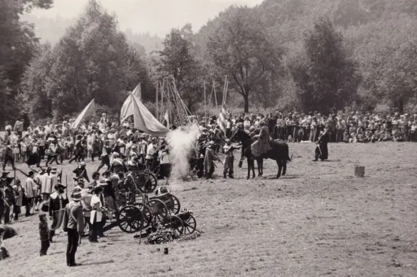 Helfštýn, historický šerm, 1985 (z archívu Petra Milaty)